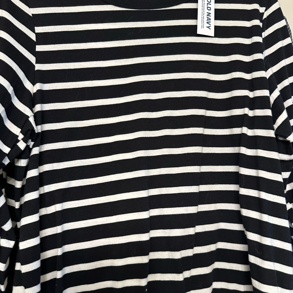 Old Navy Black and White Striped Top